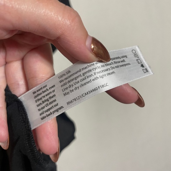 EILEEN FISHER Black Silk Blend V-Neck Long Sleeve Tunic Top - Size XS - Picture 5 of 8